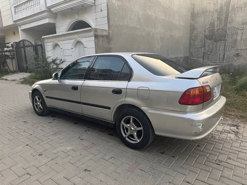 Honda Civic EXi 2000 5