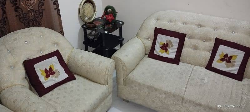 Sofa Set for sale 5 seater 0