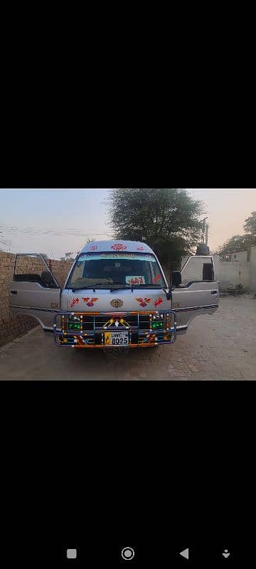 Toyota Hiace Hi Roof 1