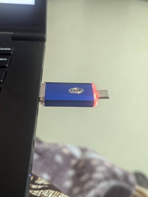 Flash drive USB 64 GB 0