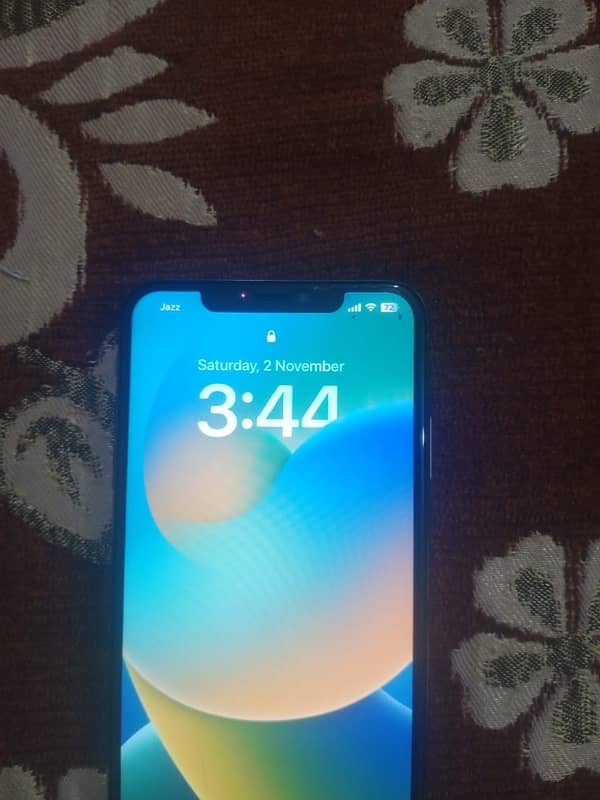 iPhone XS Max 10 by 10 condition 3