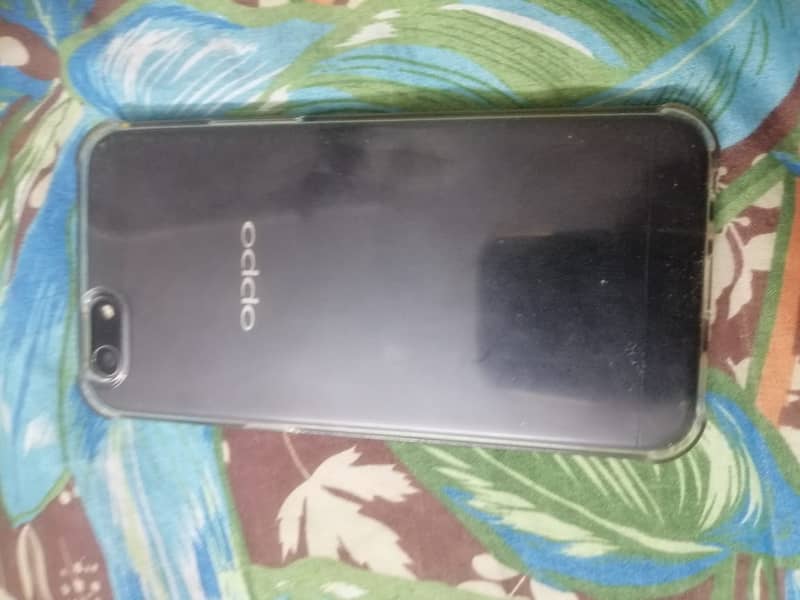 oppo a57 good conditon ha jis bahi nay lanay ha to contack karay 0