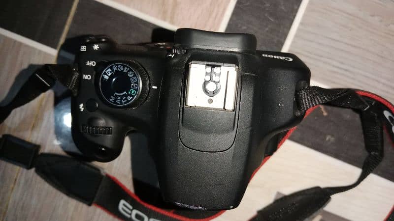 Dslr camera Canon 1200d 4