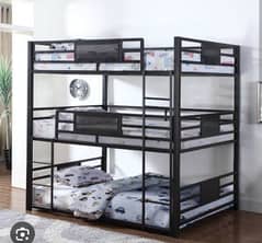 Triple bunk bed