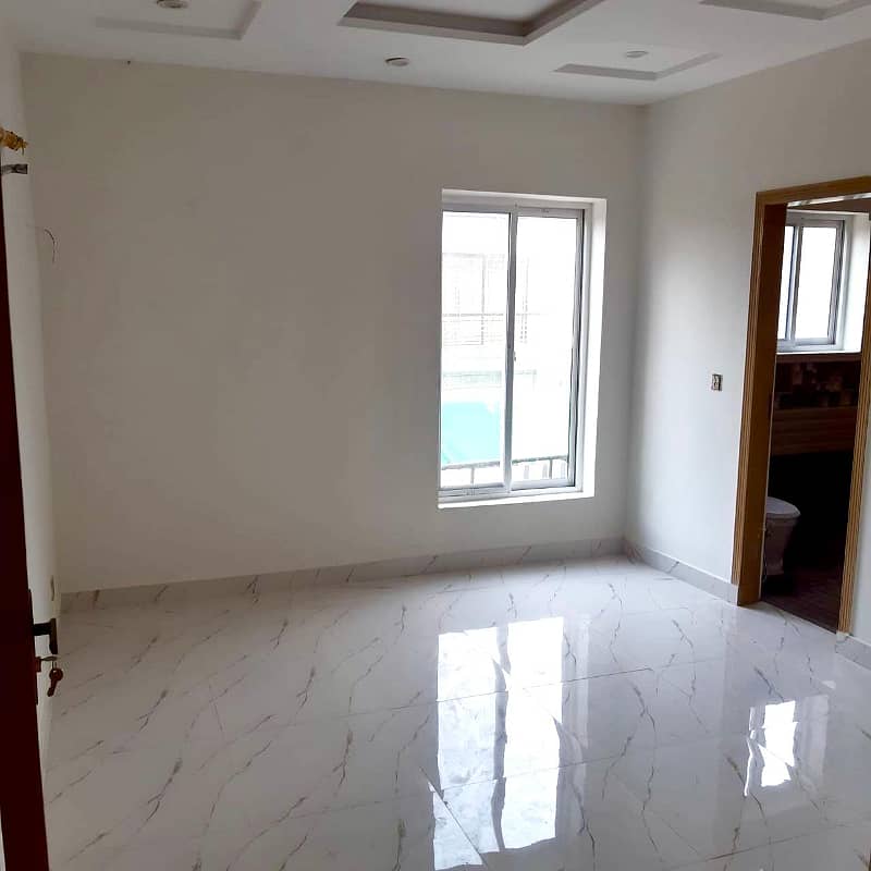 1 Bed Low Budget Flat Available For Rent in Bahria Town Lahore 2