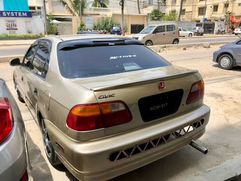 Honda Civic EXi 2000 4