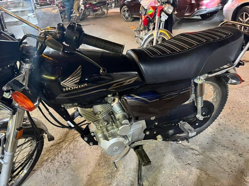 Honda 125 SE 5