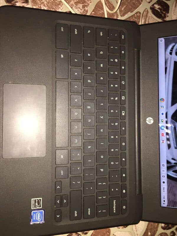 HP CHROMEBOOK FOR URGENT SALE 1