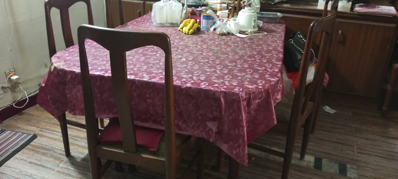 Dinning table with 6 chairs 1