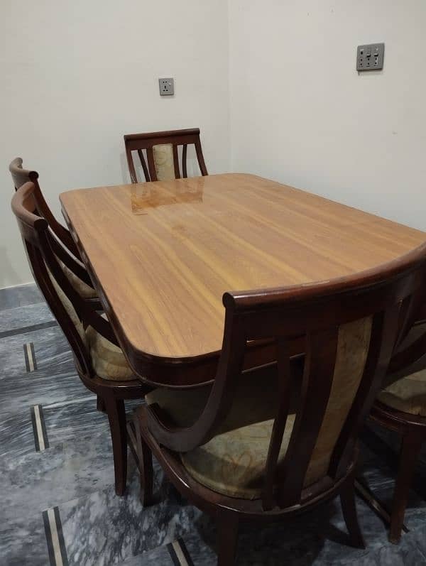 Dining table with 6 seats 0