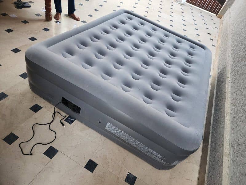 AIR MATTRESS 4