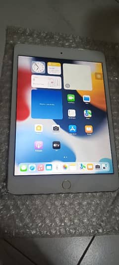 ipad mini 5 64gb with original charger