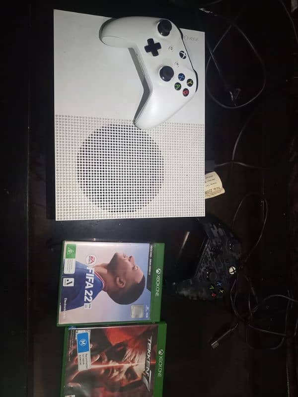 XBOX one S 1 tb 5