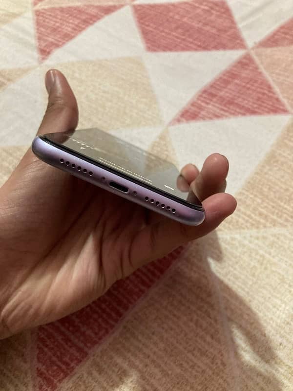 iphone 11 64gb Jv purple 7