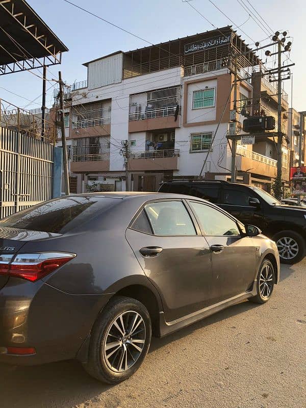 Toyota Corolla Altis 2018 3