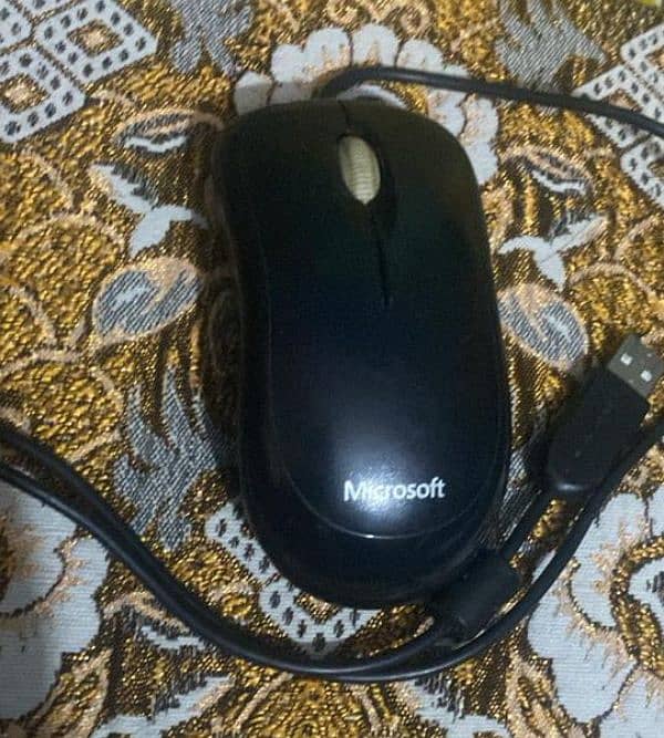 Logitech K120 Keyboard ,Microsoft Basic Optical Mouse 1