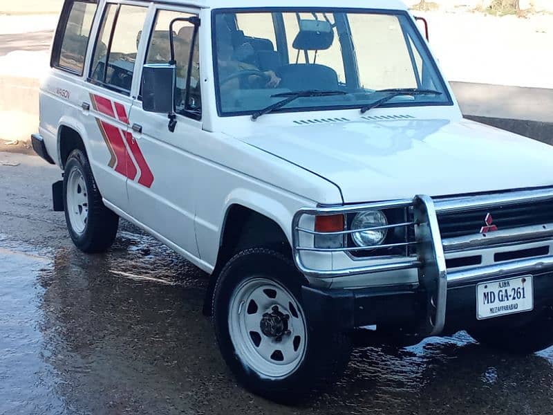 Mitsubishi Pajero 1991 1