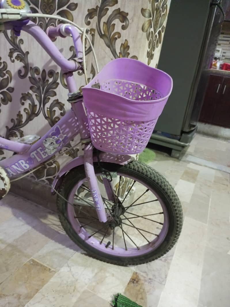 kids cycles good condition 2