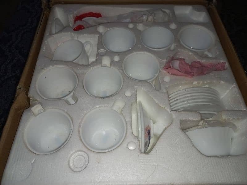 marble  dinner set 72 pieces 3