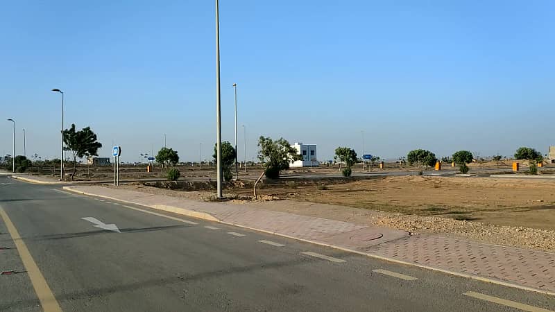 125sq yd Near Dancing Fountain and Jinnah Avenue FOR SALE. Precicnt-28 is best for Investment 12