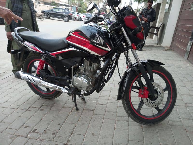 CB 125f good condition 0