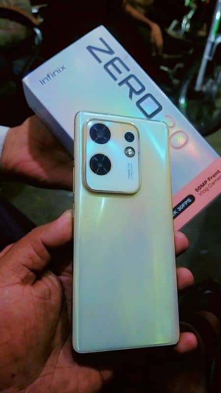 INFINIX ZERO 30 6