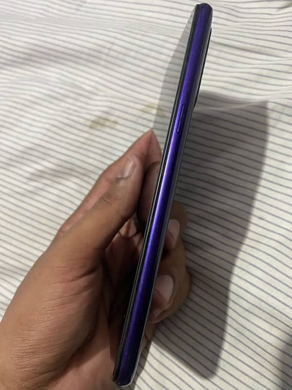 realme 5 4/64GB sealed with box 0