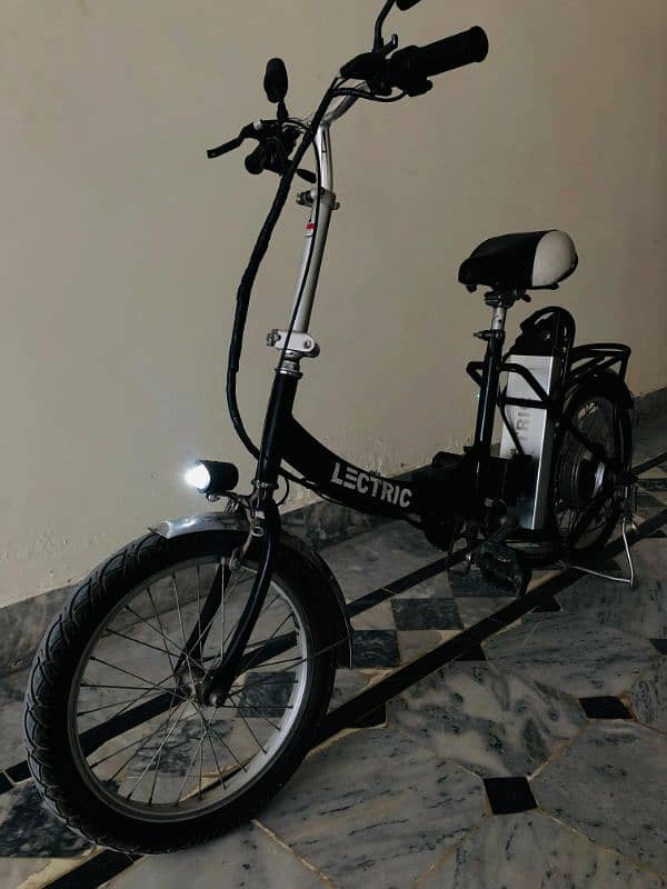 Electric cycle with lithium ion battery 1