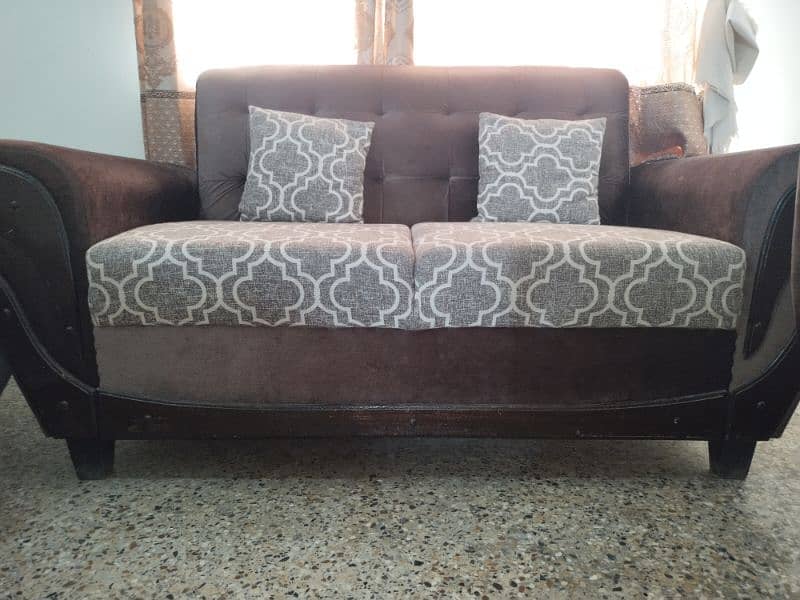 Sofa set used only 2year 5