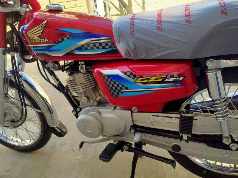 Honda CG 125 . Model 24. Applied For. Brand New Condition 1