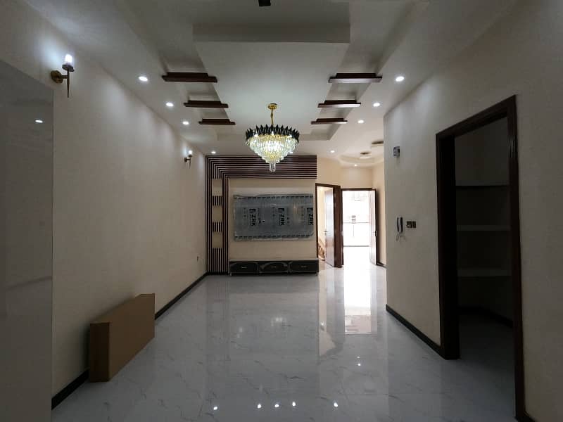 Aesthetic Prime Location House Of 313 Square Yards For Sale Is Available 11