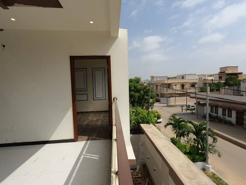 Aesthetic Prime Location House Of 313 Square Yards For Sale Is Available 32