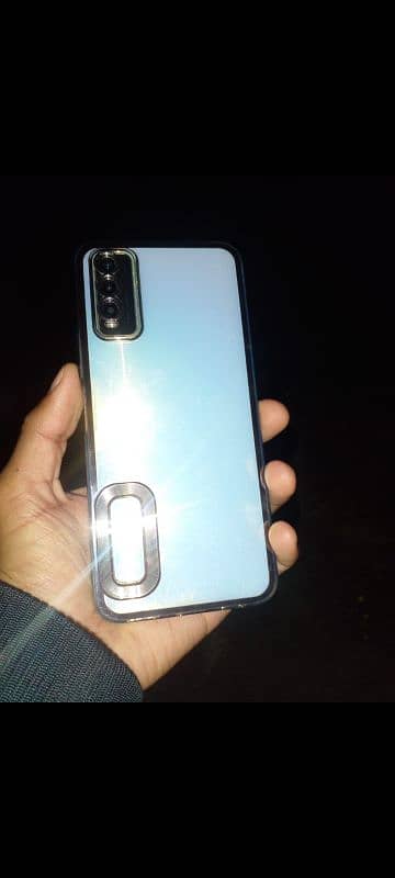 Vivo Y20 total original box with charger 1