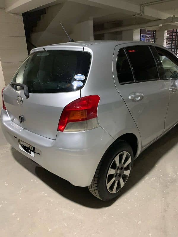 Toyota Vitz 2009 4