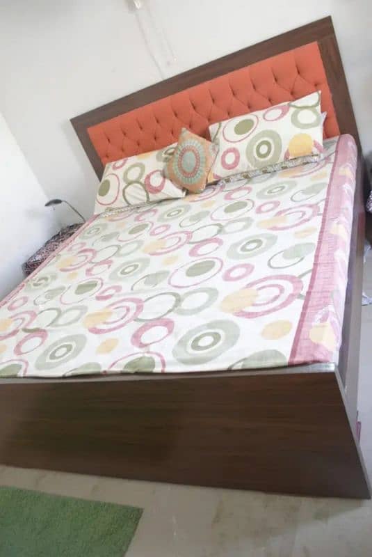 KING SIZE BED WITH DRESSER 2