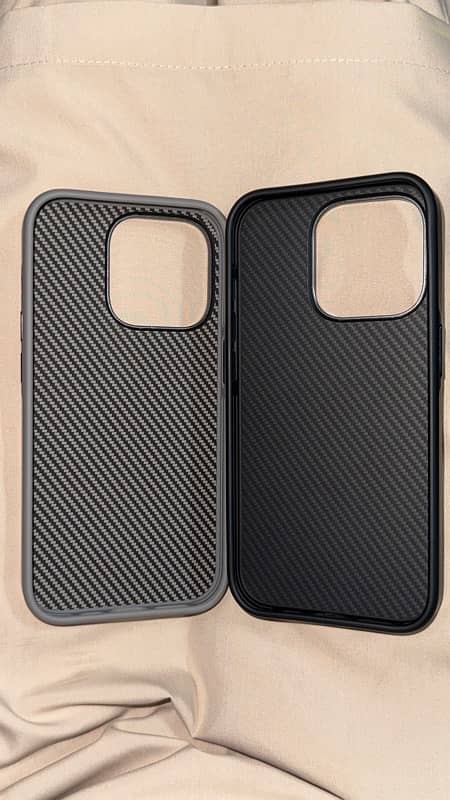 IPHONE 15 pro CARBON FIBRE CASE 1