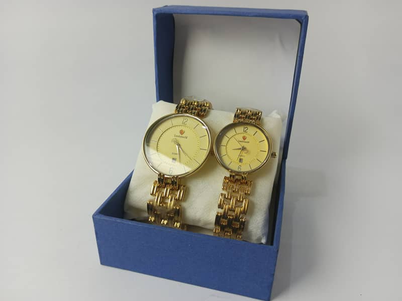 A beautiful golden Couple watch. 0