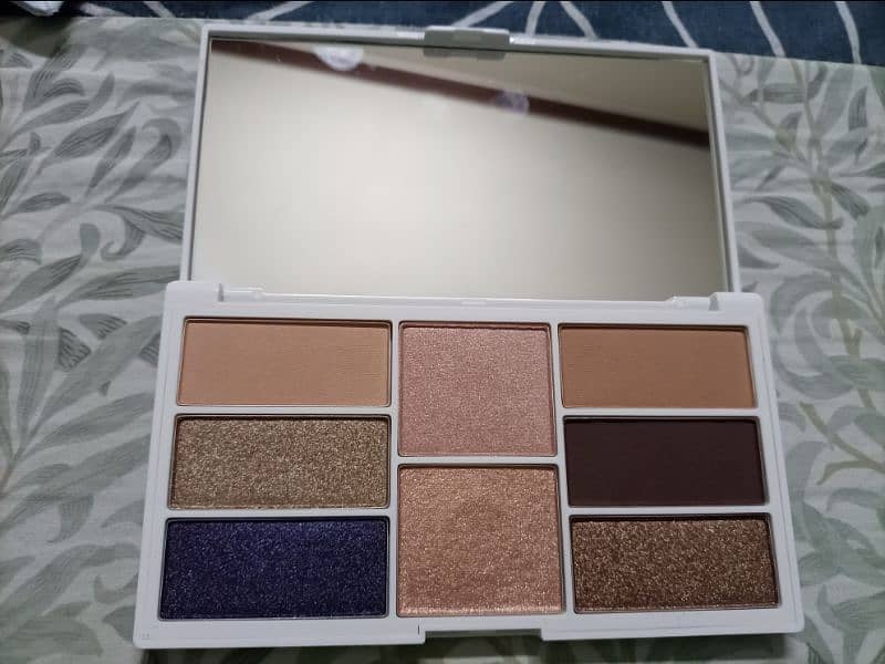 UK Imported No. 07 Face and Eye Pallette 2