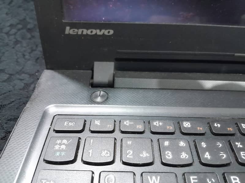 Lenovo Idea pad 300 new condition laptop 15.5" 7