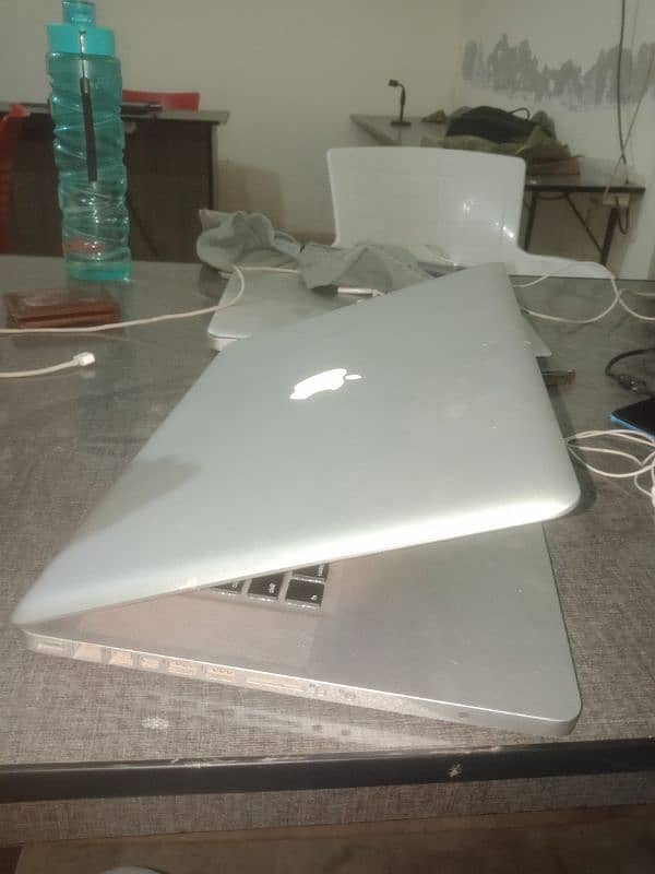 MAC BOOK PRO 2012 15" inch Fresh stock 3