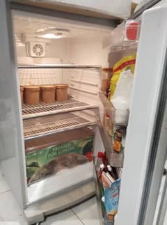 Dawlance fridge 2.5 years used