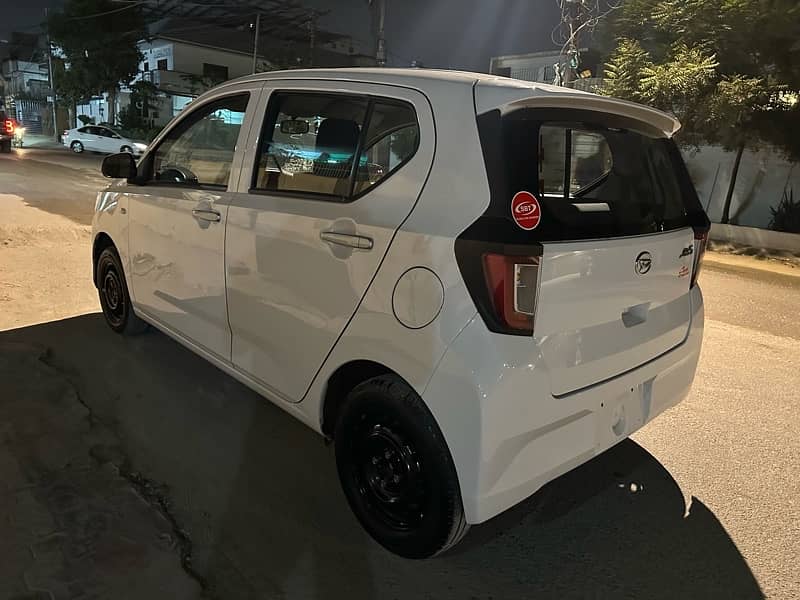 Daihatsu Mira 2021 3