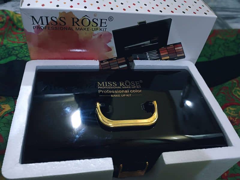 Miss Rose professional makeup kit 2