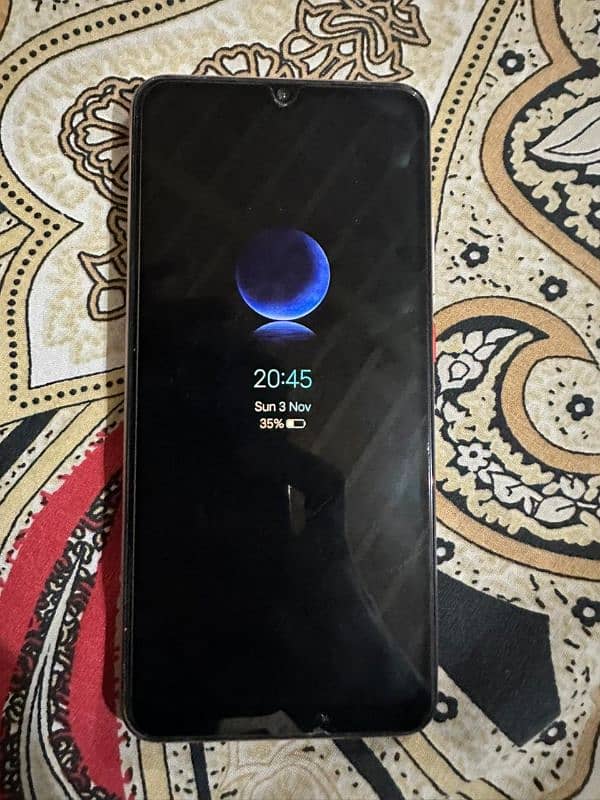 Vivo y51 for sale with charger and cable 1