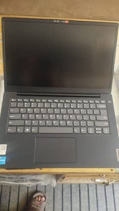 v14 i5 12 generation Lenovo laptop