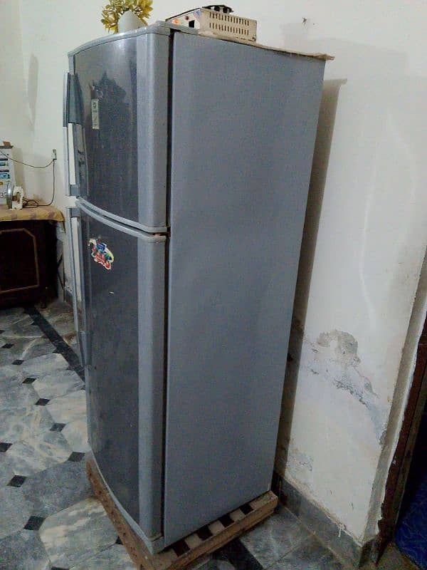 Dawlance Fridge For Sale At Cheap Low Price. 2