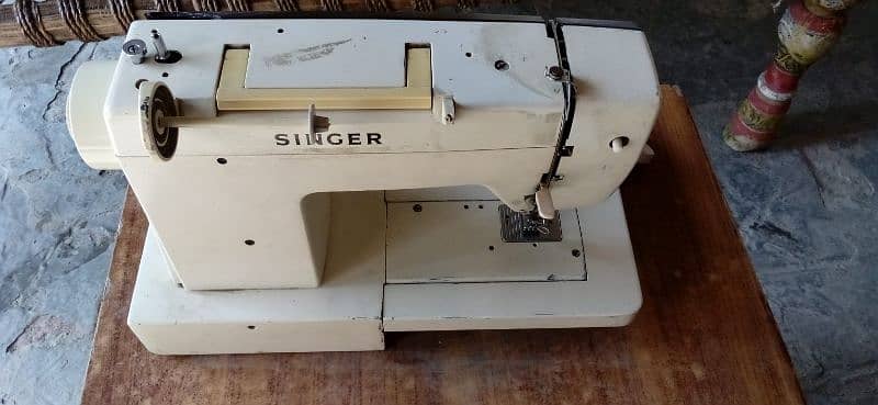 SINGER SEWING MACHINE MULTI FUNCTION 1