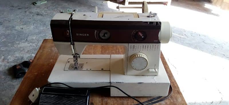 SINGER SEWING MACHINE MULTI FUNCTION 3