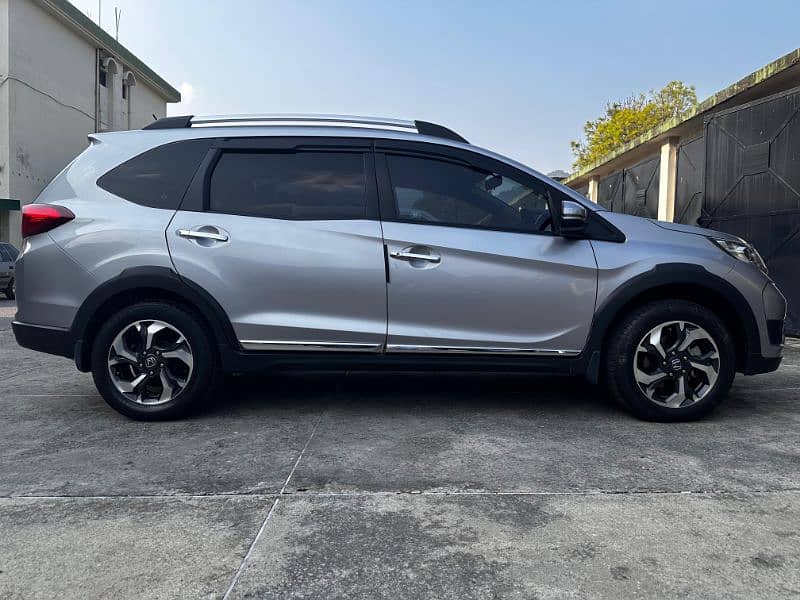 Honda BR-V 2017 13