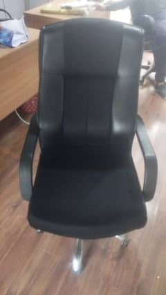 Good condtion chair